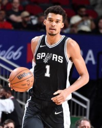 开云官方入口-单场三分生涯新高！文班亚马：我之前没进过6个？