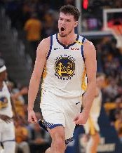 勇记：波斯特因脚踝伤势缺席夏季联赛 球队不想让他冒险